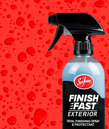 Finish Fast Exterior Total Finishing Spray Product photo on red background with rain drops